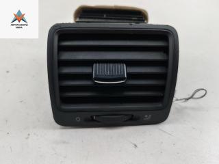 дефлектор обдува салона Volkswagen Golf 5 поколение 2004, 1.4 л., бензин, МКПП, чёрный, хетчбэк 3 дв., 1K0819710