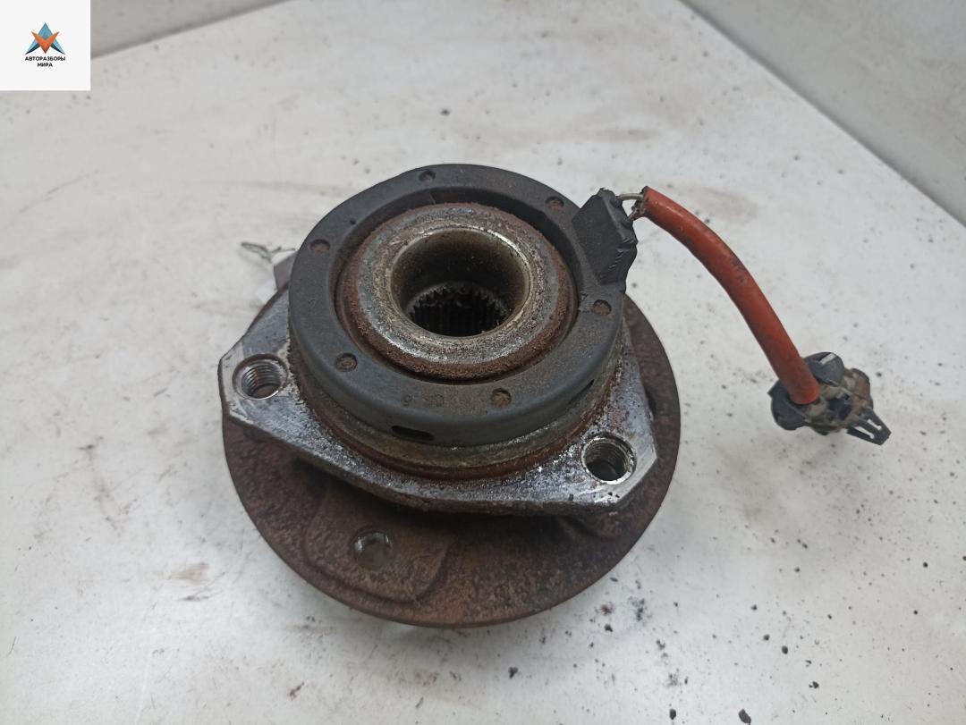 ступица передняя правая Opel Zafira 1 поколение (A) 2000, 2.0 л., дизель, МКПП, чёрный, минивэн - фото №1