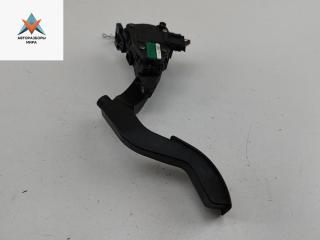 педаль Volkswagen Passat B5 [рестайлинг] 2002, 2.0 л., бензин, МКПП, чёрный, универсал, 8D1721523E