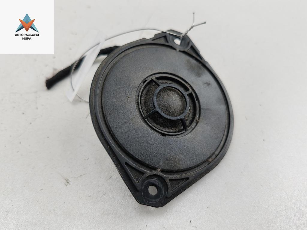 динамик Volkswagen Caddy 3 поколение 2007, 1.4 л., бензин, МКПП, красный, фургон, 2K0035411A - фото №1