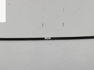 Молдинг стекла двери наружный Volkswagen Caddy 3 поколение 2007, 1.4 л., бензин, МКПП, красный, фургон