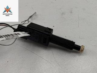 Датчик (включатель) стоп-сигнала Volkswagen Passat B5 1999, 1.8 л., бензин, МКПП, синий, универсал, 811907343