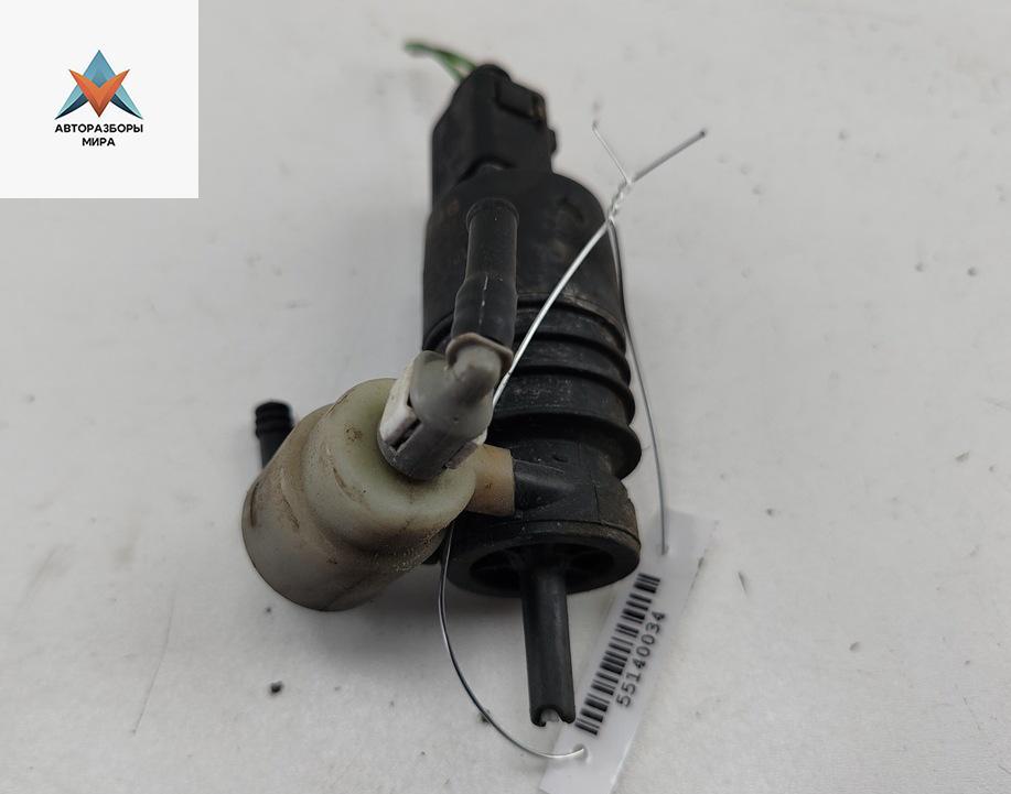 насос (моторчик) омывателя стекла Volkswagen Caddy 3 поколение 2005, серый, фургон, 1T0955651A - фото №1