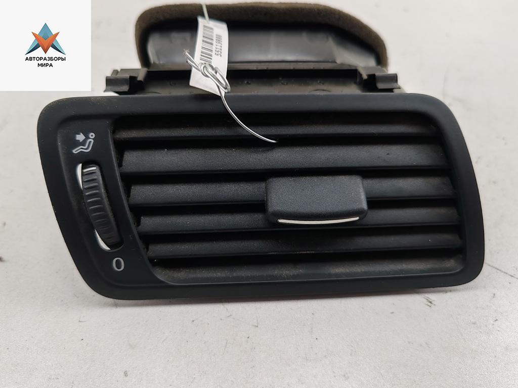 дефлектор обдува салона Volkswagen Passat B6 2007, 2.0 л., дизель, АКПП, синий, универсал, 3C1819702 - фото №1