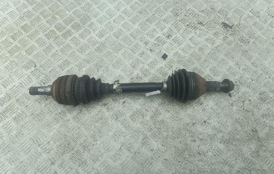 полуось передняя левая (приводной вал, ШРУС) Opel Vectra C 2002, 2.2 л., бензин, АКПП, серый, седан - фото №1