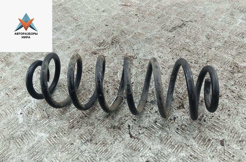 пружина задняя Volkswagen Touran 1 поколение 2003, 1.6 л., бензин, МКПП, серый, минивэн - фото №1