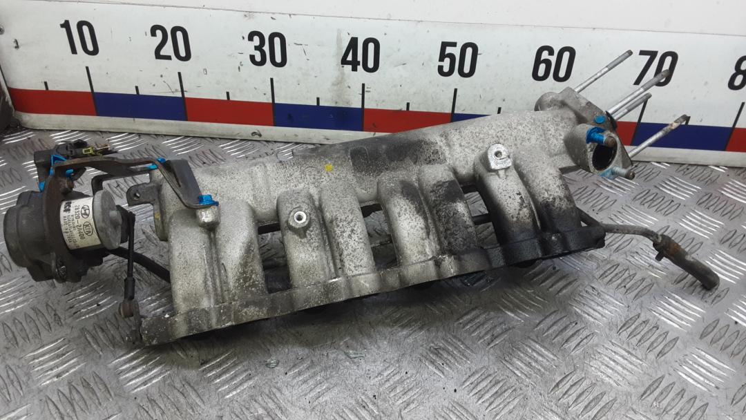 коллектор впускной Kia Ceed 1 поколение 2009, 1.6 л., дизель, МКПП, хетчбэк 5 дв., 283102A730 - фото №1