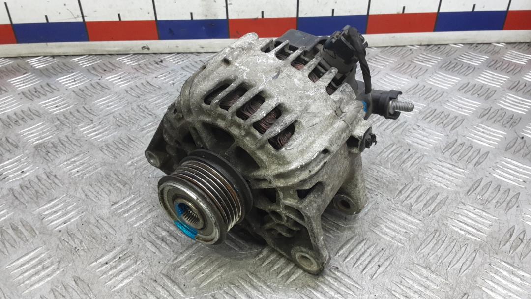 генератор Kia Ceed 1 поколение 2009, 1.6 л., дизель, МКПП, хетчбэк 5 дв., 37300-2A600 - фото №1