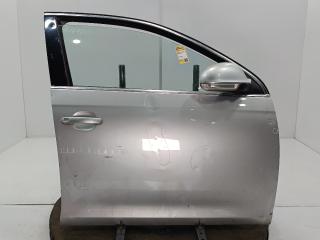 дверь передняя правая Volkswagen Golf 5 поколение 2006, цвет