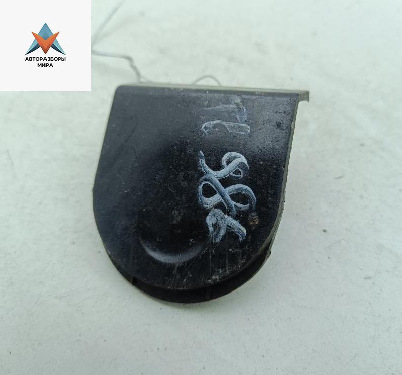 заглушка (решетка) в бампер Opel Zafira 1 поколение (A) 2002, 1.6 л., бензин, МКПП, чёрный, минивэн, 90580633 - фото №1