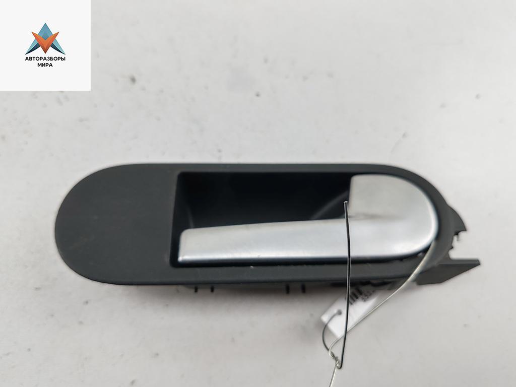 ручка внутренняя передняя правая Volkswagen Golf 5 поколение 2006, 1.6 л., бензин, МКПП, чёрный, хетчбэк 5 дв., 5M0837114 - фото №1