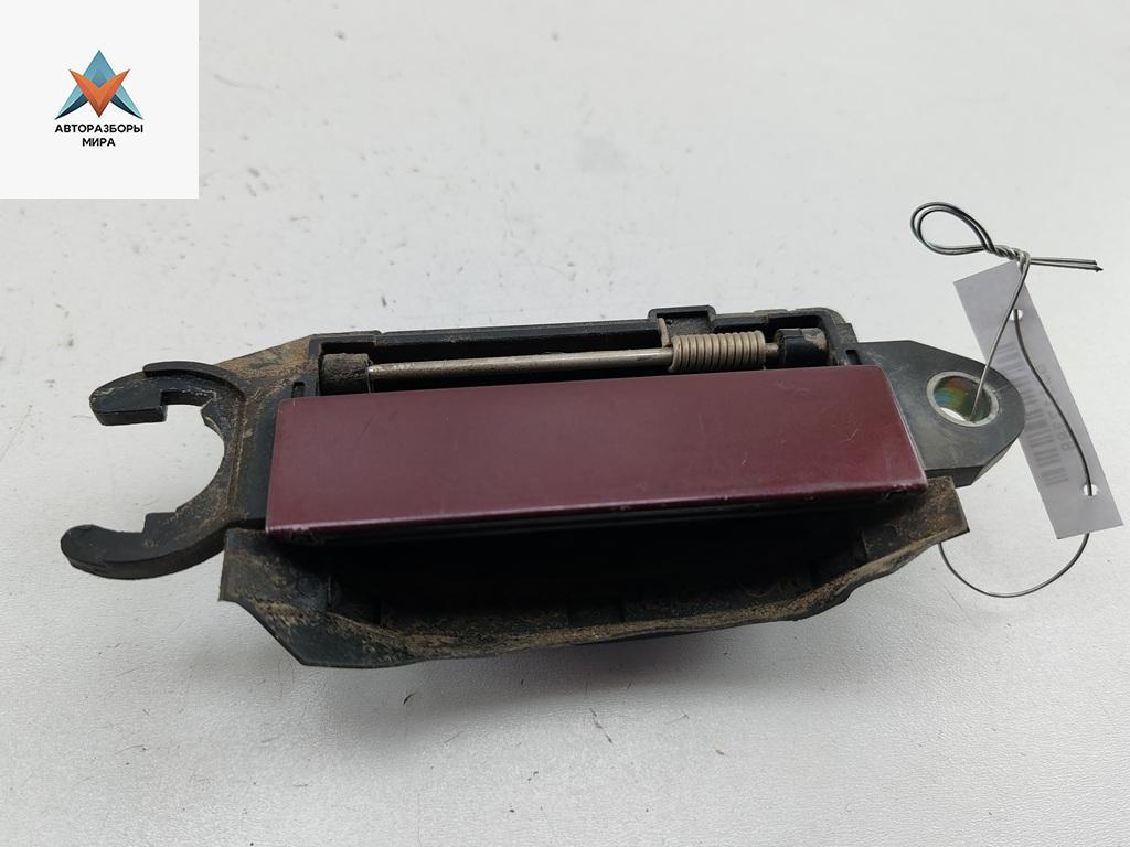 ручка наружная передняя правая Audi A4 B5 1997, 2.6 л., бензин, МКПП, красный, седан, 4A0837206D - фото №1