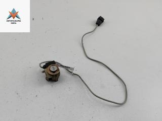 личинка дверного замка Audi A4 B5 1997, 2.6 л., бензин, МКПП, красный, седан