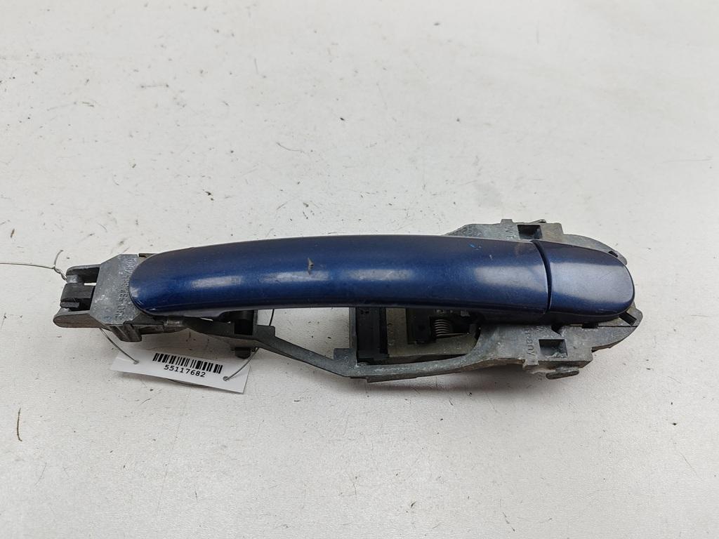 ручка наружная передняя правая Volkswagen Passat B5+ (GP) 2005, 2.5 л., дизель, МКПП, синий, универсал, 3B0837385
