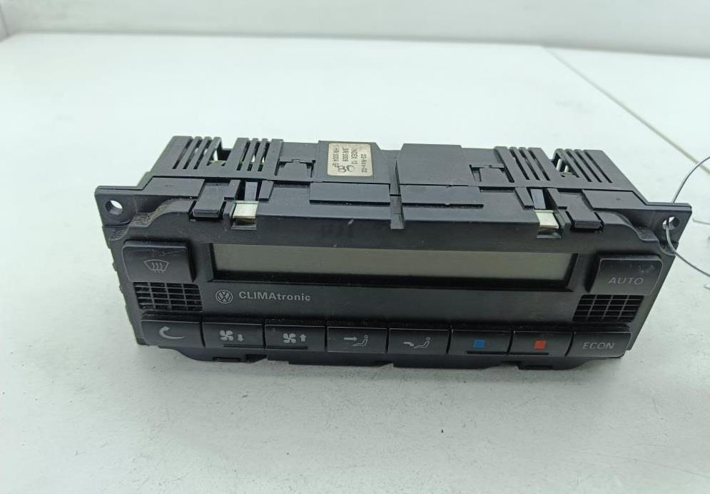 блок управления печки / климат-контроля Volkswagen Passat B5+ (GP) 2002, 2.0 л., бензин, МКПП, чёрный, универсал, 3B1907044H