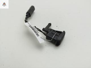 форсунка омывателя лобового стекла BMW 3 серия E46 [рестайлинг] 2004, 1.8 л., бензин, МКПП, серый, седан, 7056731