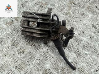 суппорт задний левый Volkswagen Golf 5 поколение 2004, 1.4 л., бензин, МКПП, чёрный, хетчбэк 3 дв.