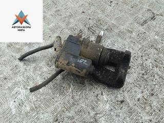 суппорт задний левый Volkswagen Passat B6 2007, 2.0 л., дизель, АКПП, синий, универсал