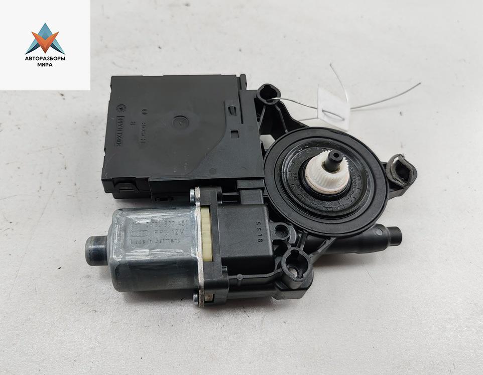 моторчик стеклоподъемника передний левый Volkswagen Passat B6 2009, 2.0 л., МКПП, универсал, 1K0959793N - фото №1