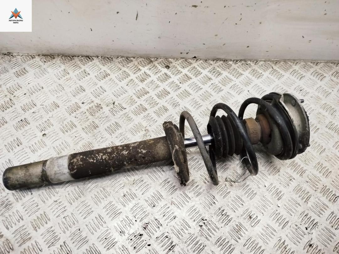 стойка передняя BMW 5 серия E39 1997, 2.5 л., бензин, МКПП, серый, универсал - фото №1