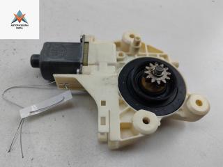 моторчик стеклоподъемника задний правый Ford Focus 2 поколение [рестайлинг] 2008, 1.6 л., i, бензин, МКПП, синий, хетчбэк 5 дв., 0130822218