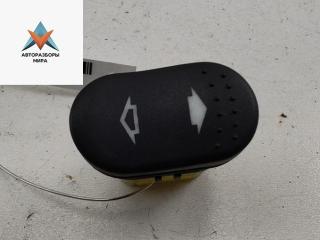 кнопка стеклоподъемника переднего правого Ford Focus 1 поколение [рестайлинг] 2002, 1.8 л., бензин, МКПП, синий, хетчбэк 3 дв., 98AG124529CB