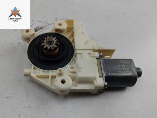 моторчик стеклоподъемника передний правый Ford Focus 2 поколение [рестайлинг] 2008, 1.6 л., i, бензин, МКПП, синий, хетчбэк 5 дв., 0130822214