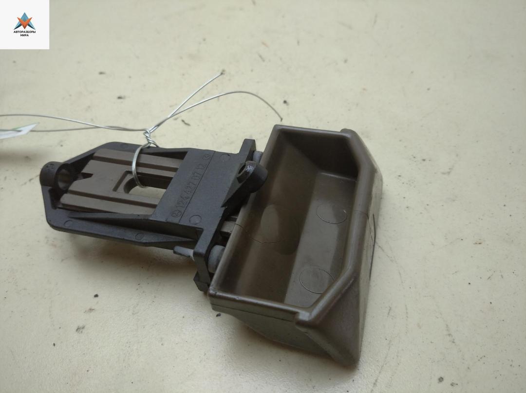 рычаг ручного тормоза (ручника) Mercedes-Benz Vito-1 W638 2001, 2.2 л., дизель, МКПП, чёрный, микроавтобус, 1244270712 - фото №1