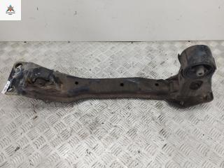 балка под радиатор Nissan X-Trail T30 [рестайлинг] 2005, 2.0 л., бензин, МКПП, серый, внедорожник 5 дв.