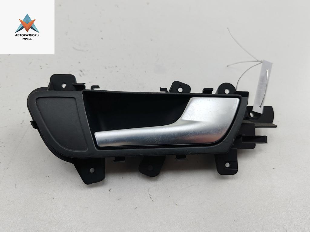 ручка внутренняя передняя правая Audi A4 B8/8K 2009, 2.0 л., дизель, МКПП, чёрный, универсал, 8K0837020 - фото №1