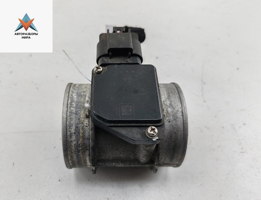 Расходомер (измеритель потока воздуха) Opel Vectra C 2002, 2.2 л., бензин, МКПП, серый, седан, 12569224 - фото №1