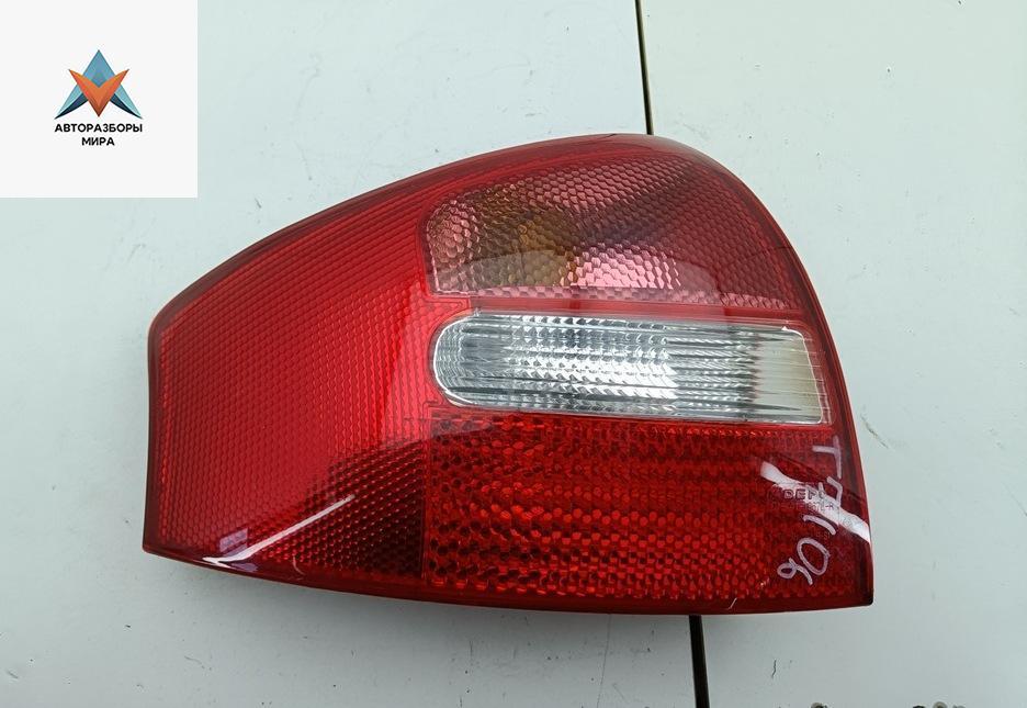 фонарь задний левый Audi A6 4B/C5 1998, 2.4 л., бензин, АКПП, серый, седан - фото №1