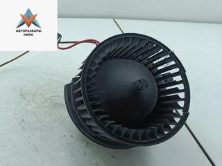 моторчик печки Volkswagen Golf 3 поколение 1994, 1.8 л., бензин, АКПП, красный, хетчбэк 5 дв., 1H1819021