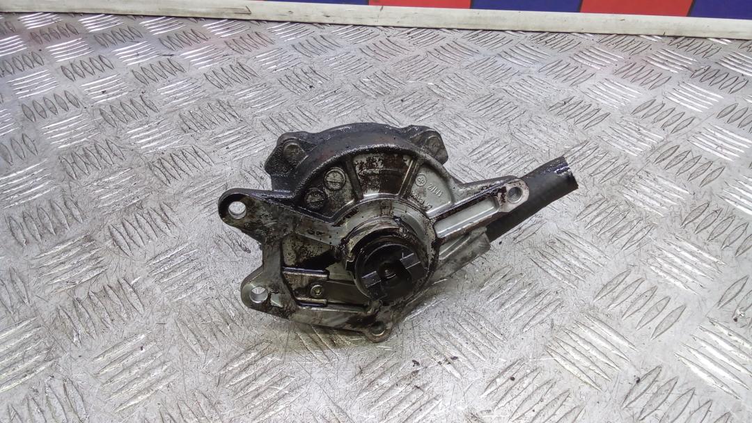 насос вакуумный Chrysler 300C 1 поколение 2008, 3.0 л., дизель, АКПП, седан - фото №1