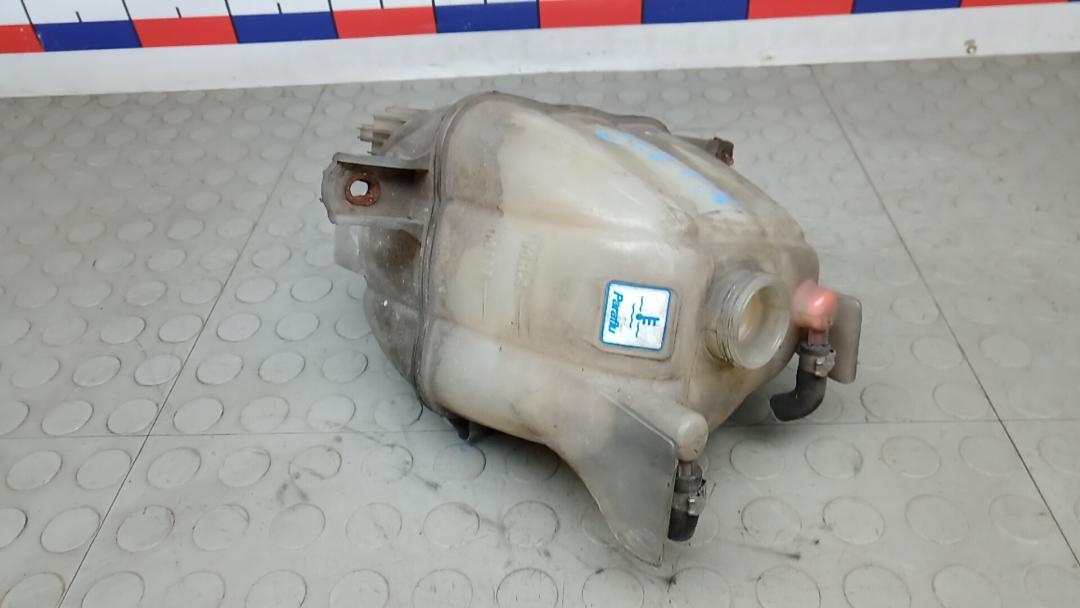 бачок расширительный BMW X5 E70 2008, 3.0 л., дизель, АКПП, внедорожник 5 дв. - фото №1