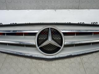 решетка радиатора Mercedes-Benz C-Класс W204/S204 2007, 2.2 л., дизель, МКПП, седан