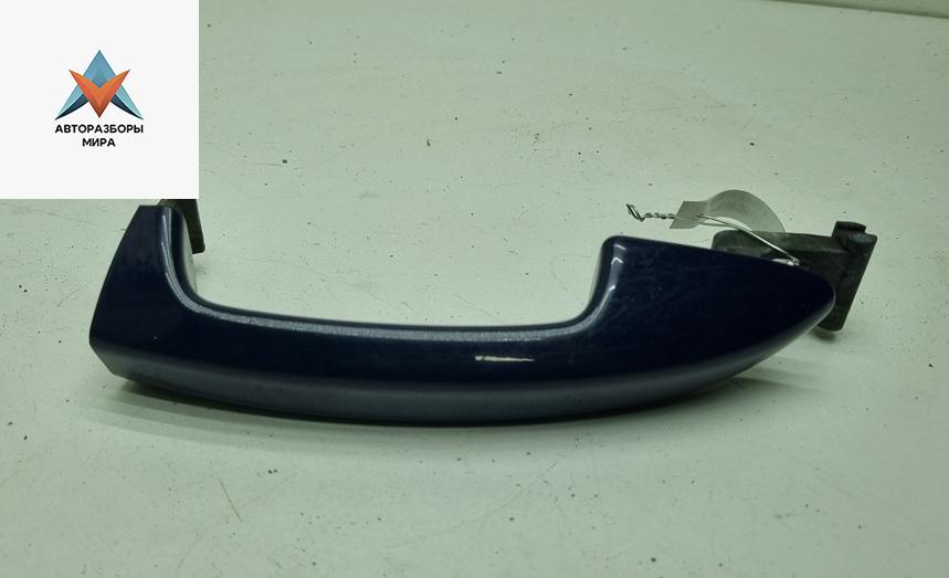 ручка наружная задняя правая Volkswagen Passat B6 2009, 2.0 л., дизель, МКПП, синий, универсал, 3C0837210 - фото №1