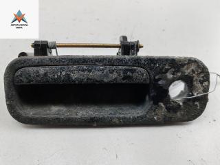 ручка крышки багажника Volkswagen Caddy 3 поколение 2005, серый, фургон, 6N0827565D