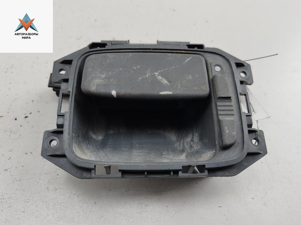 ручка крышки багажника Mercedes-Benz Vito-2 / Viano W639 2006, красный, микроавтобус, 6397600161 - фото №1