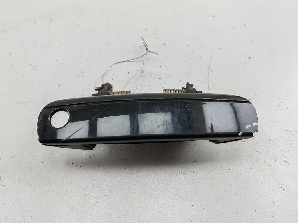 ручка наружная передняя правая Audi A6 C6 2007, 2.0 л., TFSI, бензин, МКПП, чёрный, седан, 4F0837208B