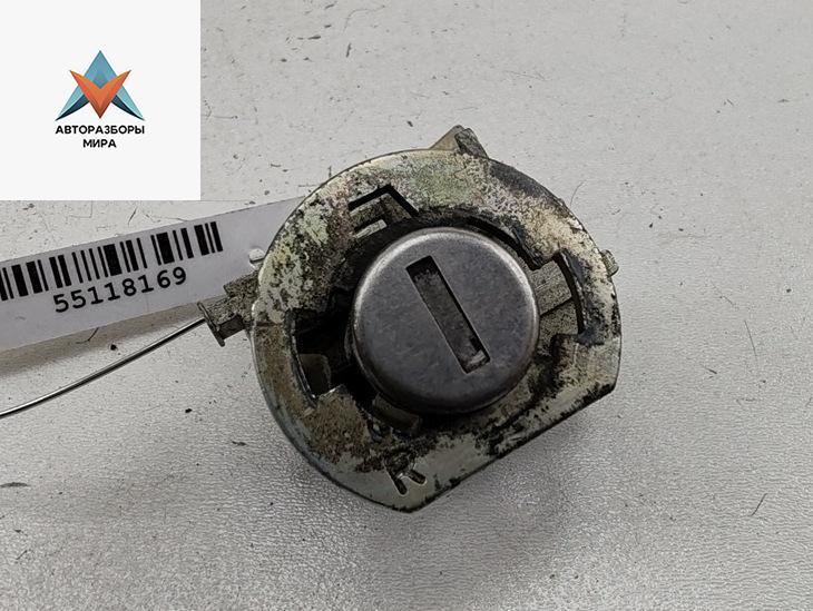 личинка дверного замка Audi 100 4A/C4 1992, 2.3 л., бензин, МКПП, белый, седан - фото №1