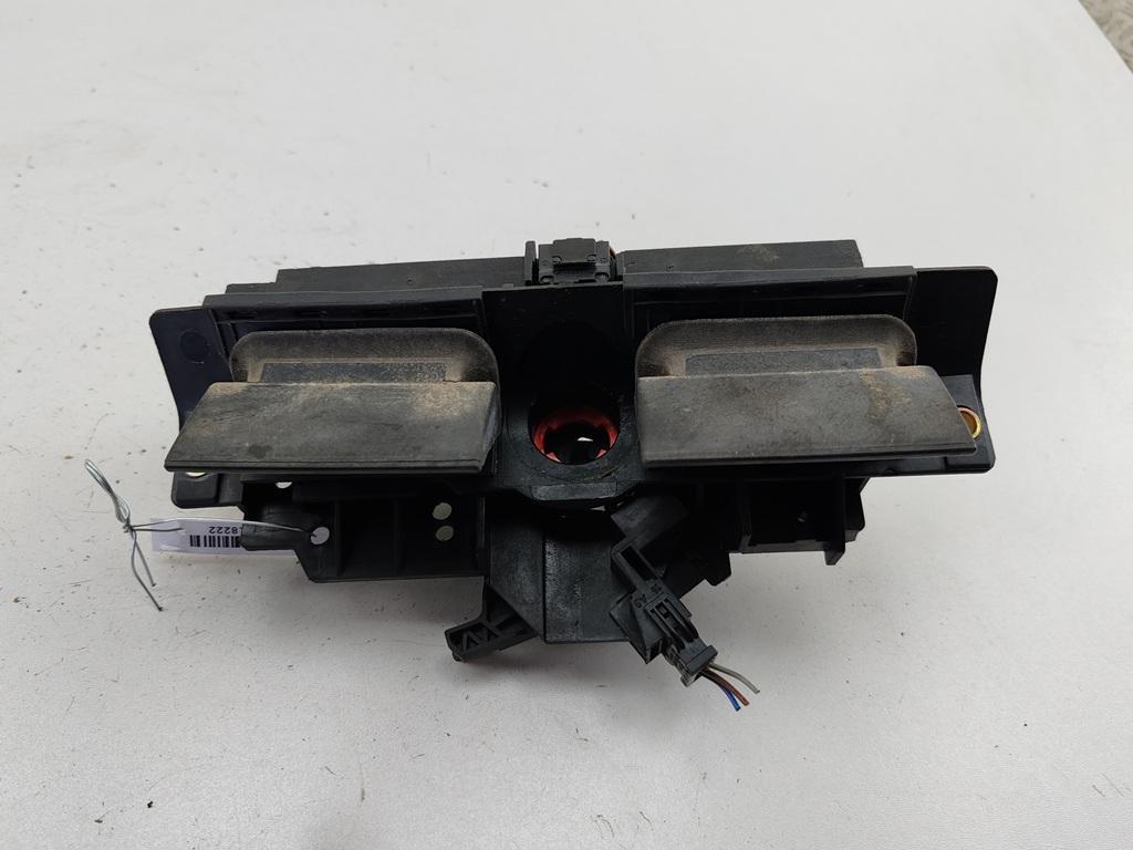 ручка крышки багажника Audi A6 C5 1999, зелёный, седан, 4B0827565H
