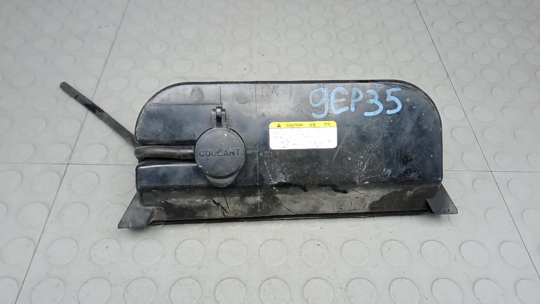 бачок расширительный Hyundai Tucson 1 поколение 2006, 2.0 л., бензин, МКПП, внедорожник 5 дв. - фото №1