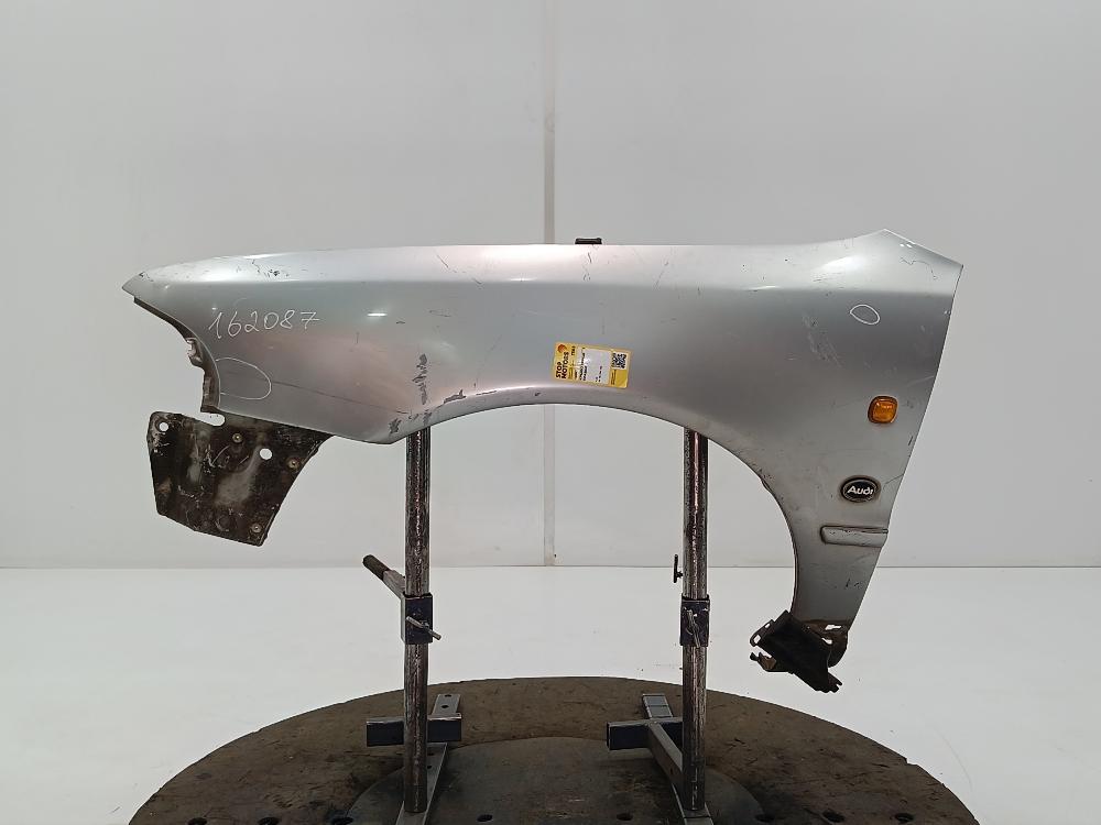 крыло переднее левое Audi A6 4A/C4 1997, цвет - фото №1