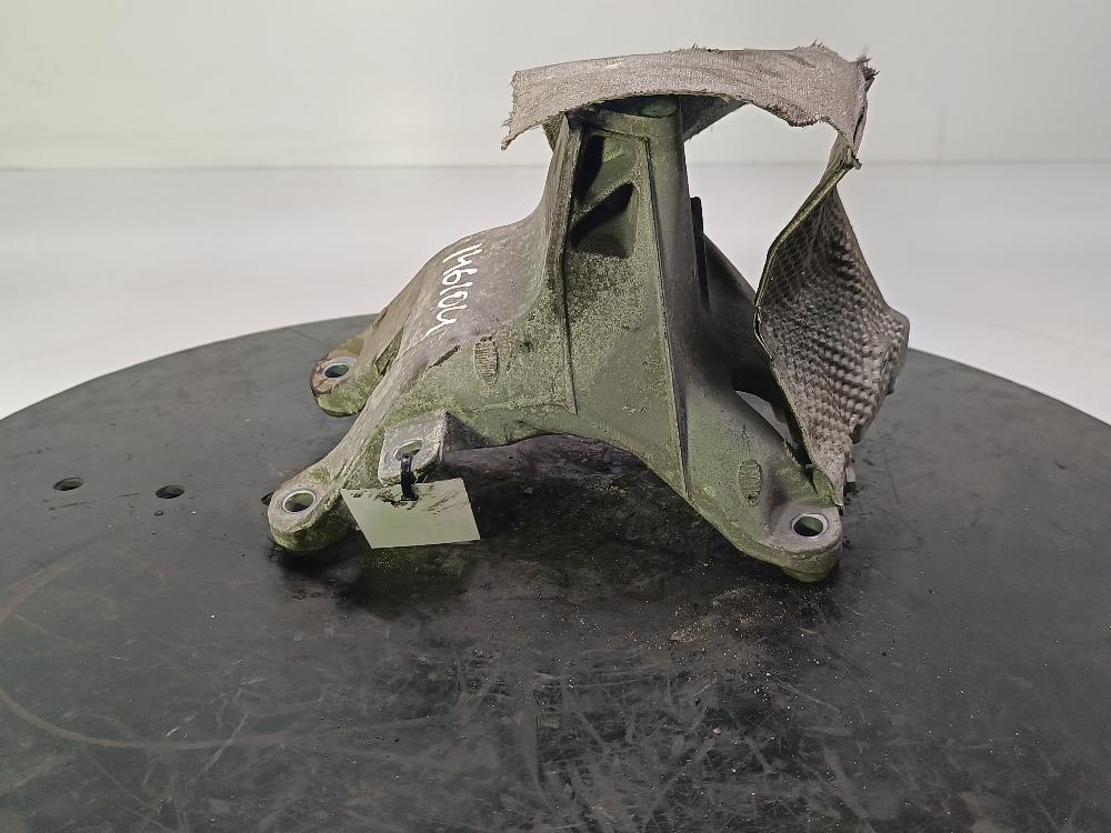 кронштейн двигателя Audi A4 B8/8K 2009, цвет, 8K0199308BD - фото №1