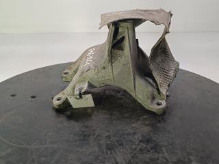 кронштейн двигателя Audi A4 B8/8K 2009, цвет, 8K0199308BD