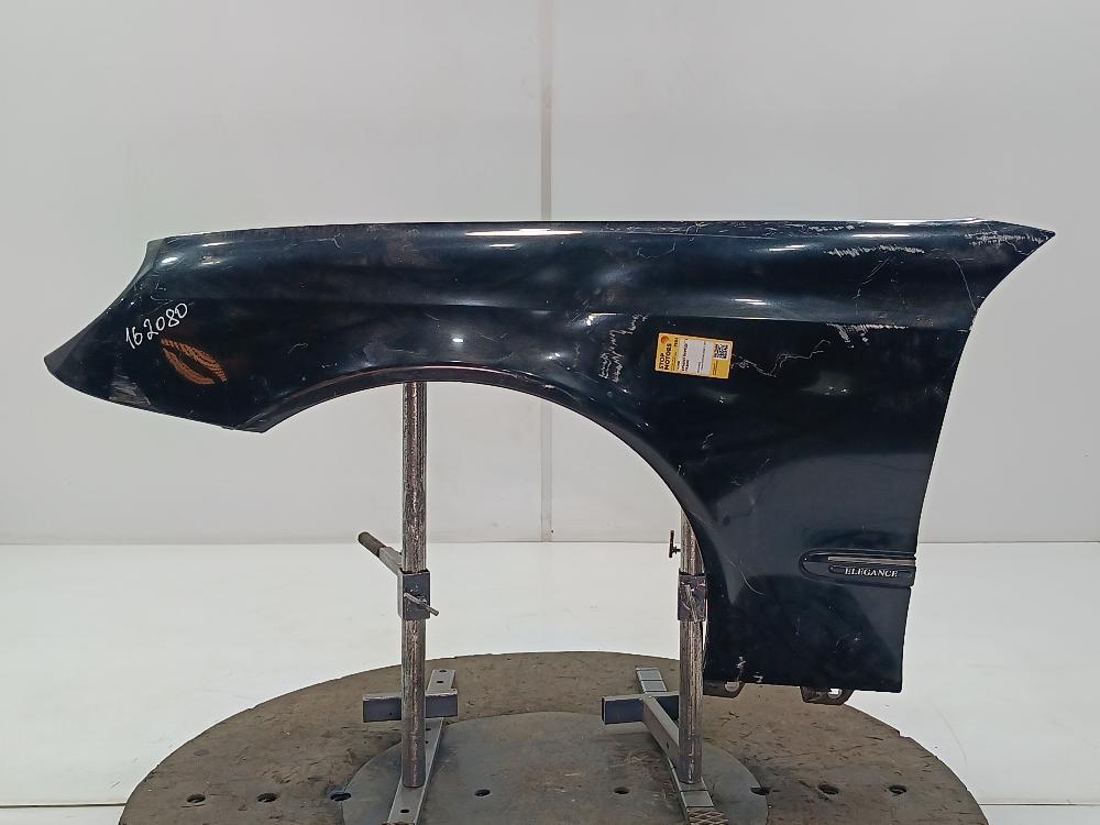 крыло переднее левое Mercedes-Benz C-Класс W203/S203/CL203 2002, цвет - фото №1