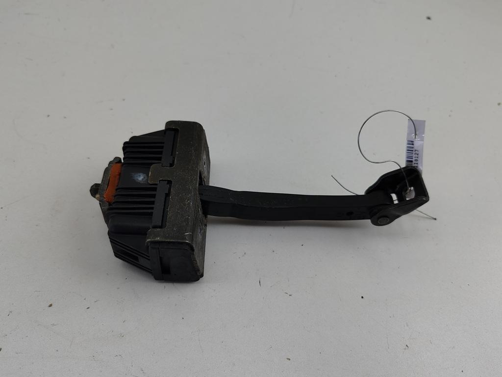ограничитель открывания двери BMW 5 E60/E61 2005, универсал, 7033609