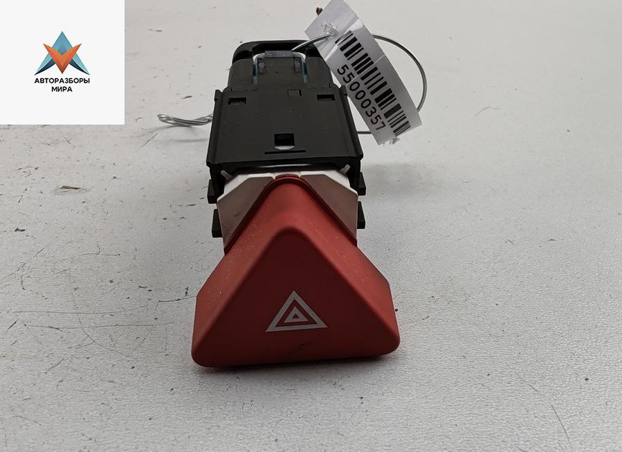 кнопка аварийной сигнализации Volkswagen Golf 5 поколение 2006, 1.6 л., бензин, МКПП, чёрный, хетчбэк 5 дв., 5M0953509 - фото №1