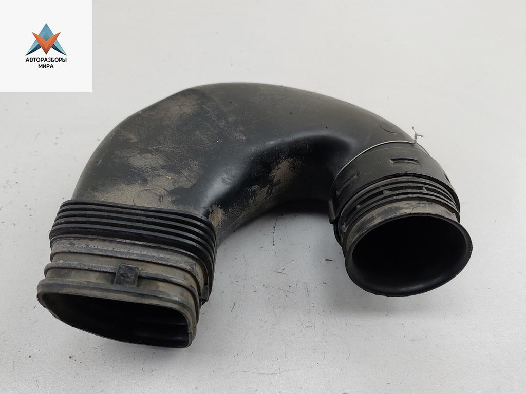 патрубок воздушного фильтра Volkswagen Passat B6 2009, 2.0 л., дизель, 3C0129618D - фото №1
